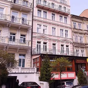 3* Hotel Modena